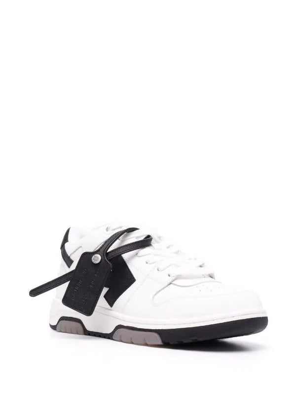 Off White Out Of Office Trainers Black / White